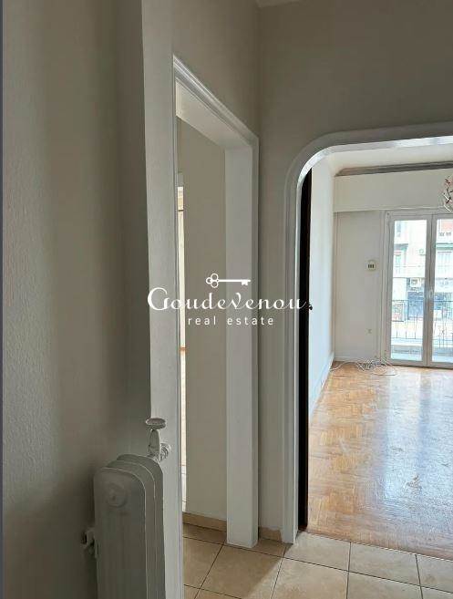 (For Sale) Residential Apartment || Athens Center/Athens - 46 Sq.m, 11 Bedrooms, 130.000€ 