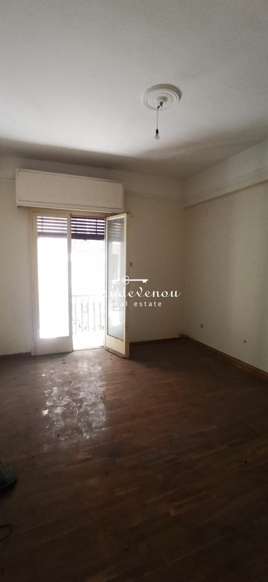 (For Sale) Residential Apartment || Athens Center/Athens - 87 Sq.m, 2 Bedrooms, 100.000€ 